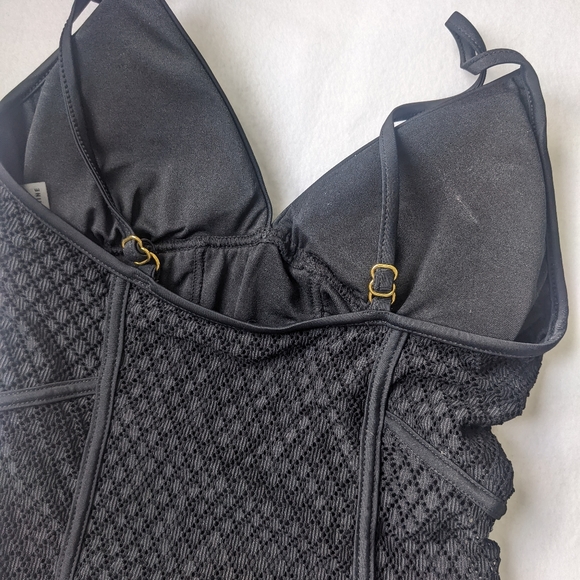 Cute Black Swim Suit - Picture 5 of 7